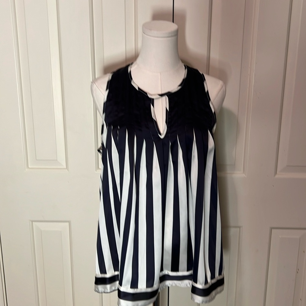 Sugar Lips tank. Size L